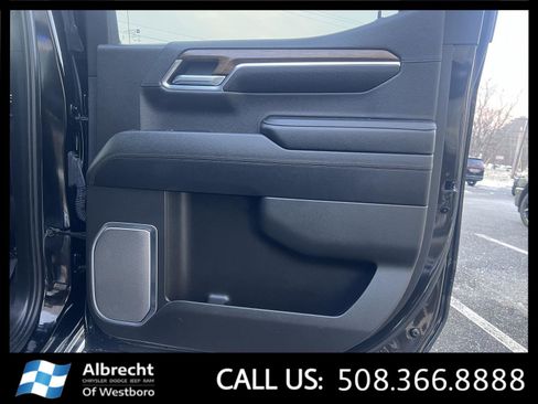 Used 2023 Chevrolet Silverado 1500 High Country w/ High Country Premium Package image 18