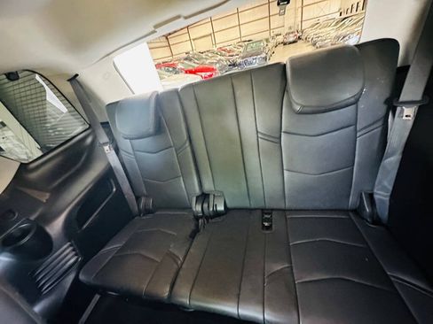 Used 2018 Cadillac Escalade 4WD image 20