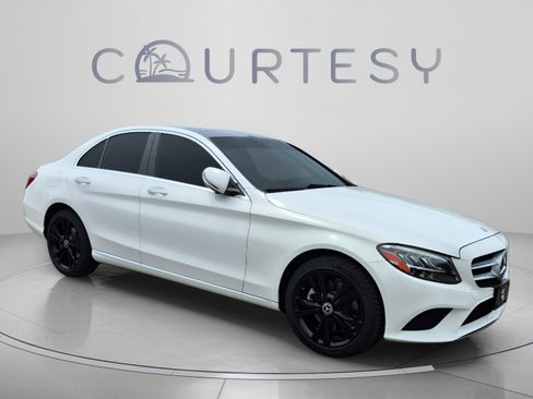 Used 2020 Mercedes-Benz C 300 4MATIC Sedan image 9