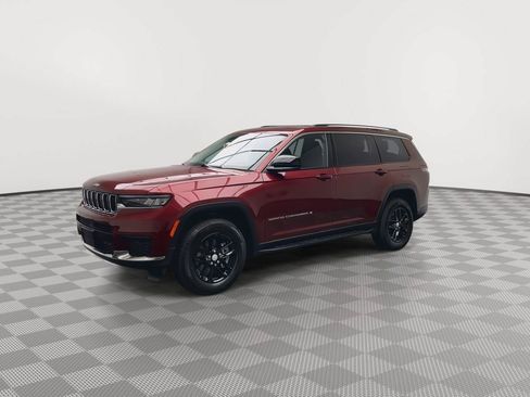 Used 2023 Jeep Grand Cherokee L Laredo w/ Luxury Tech Group I AWD/4WD image 35