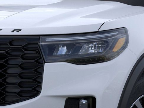 New 2026 Ford Explorer ST-Line RWD image 18