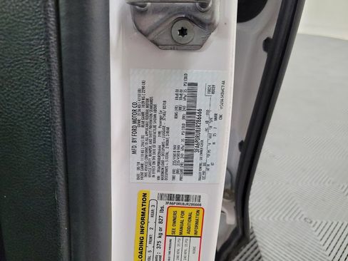 Used 2018 Ford Fusion Titanium FWD image 33