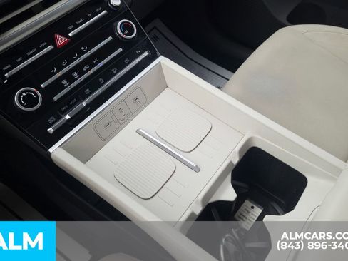 Used 2024 Hyundai Santa Fe SE image 29