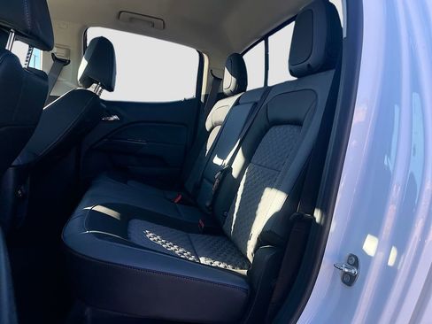 Used 2022 Chevrolet Colorado Z71 image 24