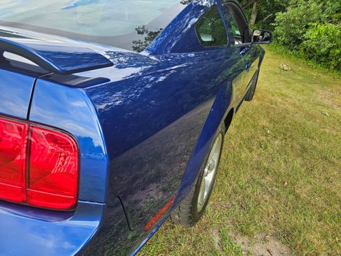 Used 2006 Ford Mustang GT Premium RWD image 17
