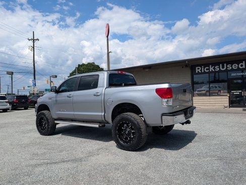 Used 2011 Toyota Tundra Limited w/ Platinum Pkg AWD/4WD image 9
