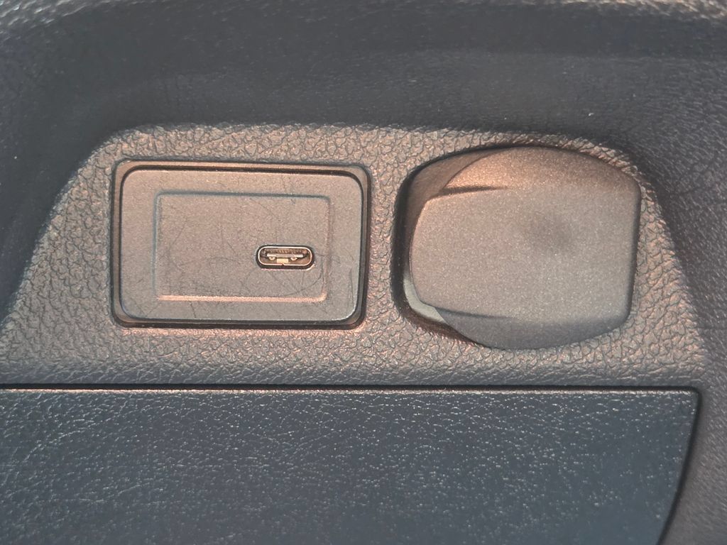 Used 2026 Mercedes-Benz Sprinter 2500 image 12