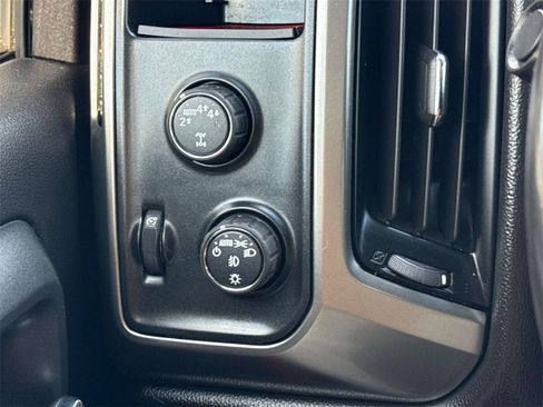 Used 2018 Chevrolet Silverado 1500 LT w/ All Star Edition image 14