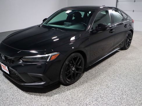 Used 2023 Honda Civic Sport image 29