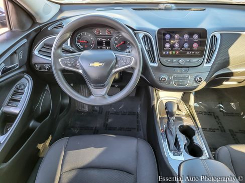 Used 2023 Chevrolet Malibu LT FWD image 11