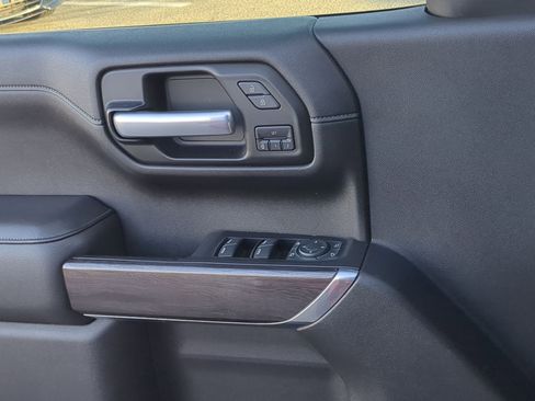 Used 2020 Chevrolet Silverado 1500 LTZ w/ LTZ Plus Package image 13