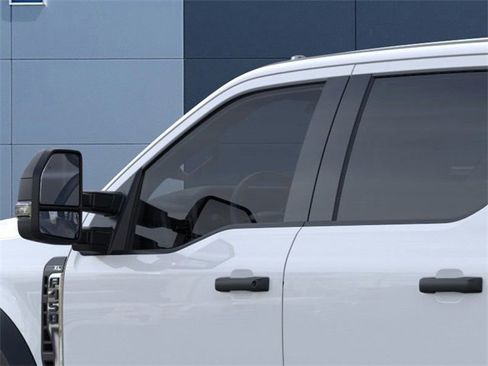 New 2025 Ford F450 XL w/ XL Chrome Package image 20