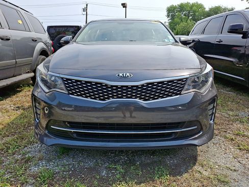 Used 2018 Kia Optima S w/ Panoramic Sunroof Package FWD image 2