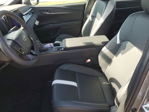 Certified 2026 Toyota Camry SE image 17