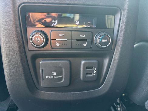 Used 2023 Buick Enclave Premium w/ Experience Buick Package AWD/4WD image 26