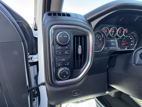 Used 2021 Chevrolet Silverado 1500 LT w/ Texas Edition Plus image 13