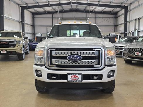 Used 2015 Ford F250 Platinum w/ FX4 Off-Road Package AWD/4WD image 2