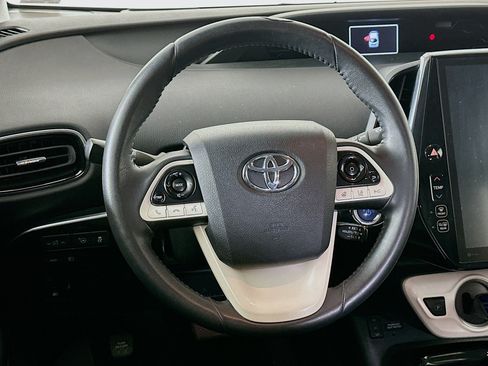 Used 2017 Toyota Prius Prime Advanced FWD image 18