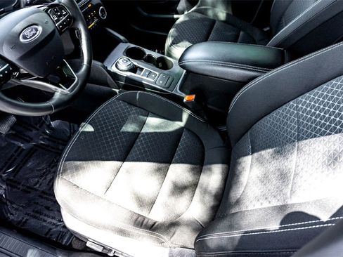 Used 2024 Ford Escape Active w/ Cold Weather Package image 14