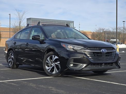 Used 2025 Subaru Legacy Premium image 2