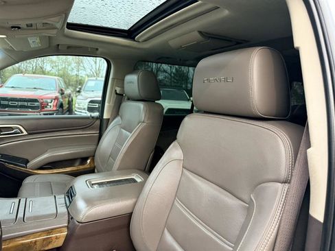 Used 2016 GMC Yukon XL Denali w/ Open Road Package AWD/4WD image 33