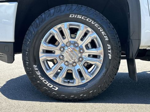 Used 2022 GMC Sierra 2500 Denali w/ Denali Ultimate Package AWD/4WD image 16