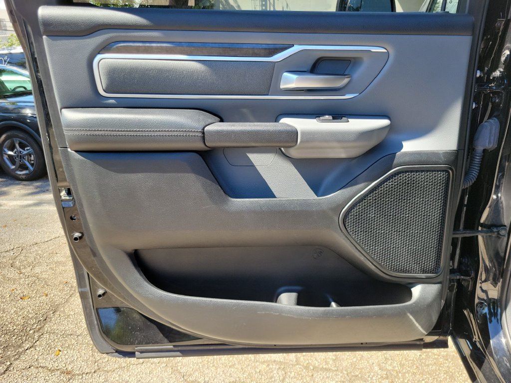 Used 2020 RAM 1500 Big Horn AWD/4WD image 14