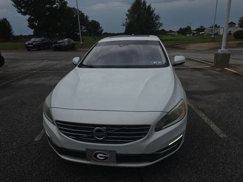 Used 2015 Volvo S60 T5 Premier w/ Convenience Package AWD/4WD image 2