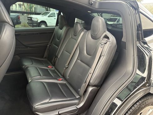 Used 2021 Tesla Model X Long Range image 11