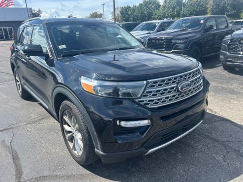 Used 2023 Ford Explorer Limited AWD/4WD image 5