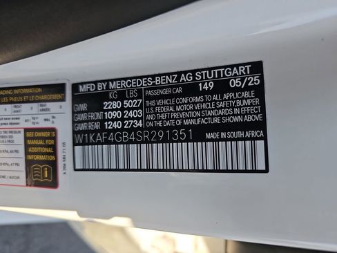 Used 2025 Mercedes-Benz C 300 Sedan image 39