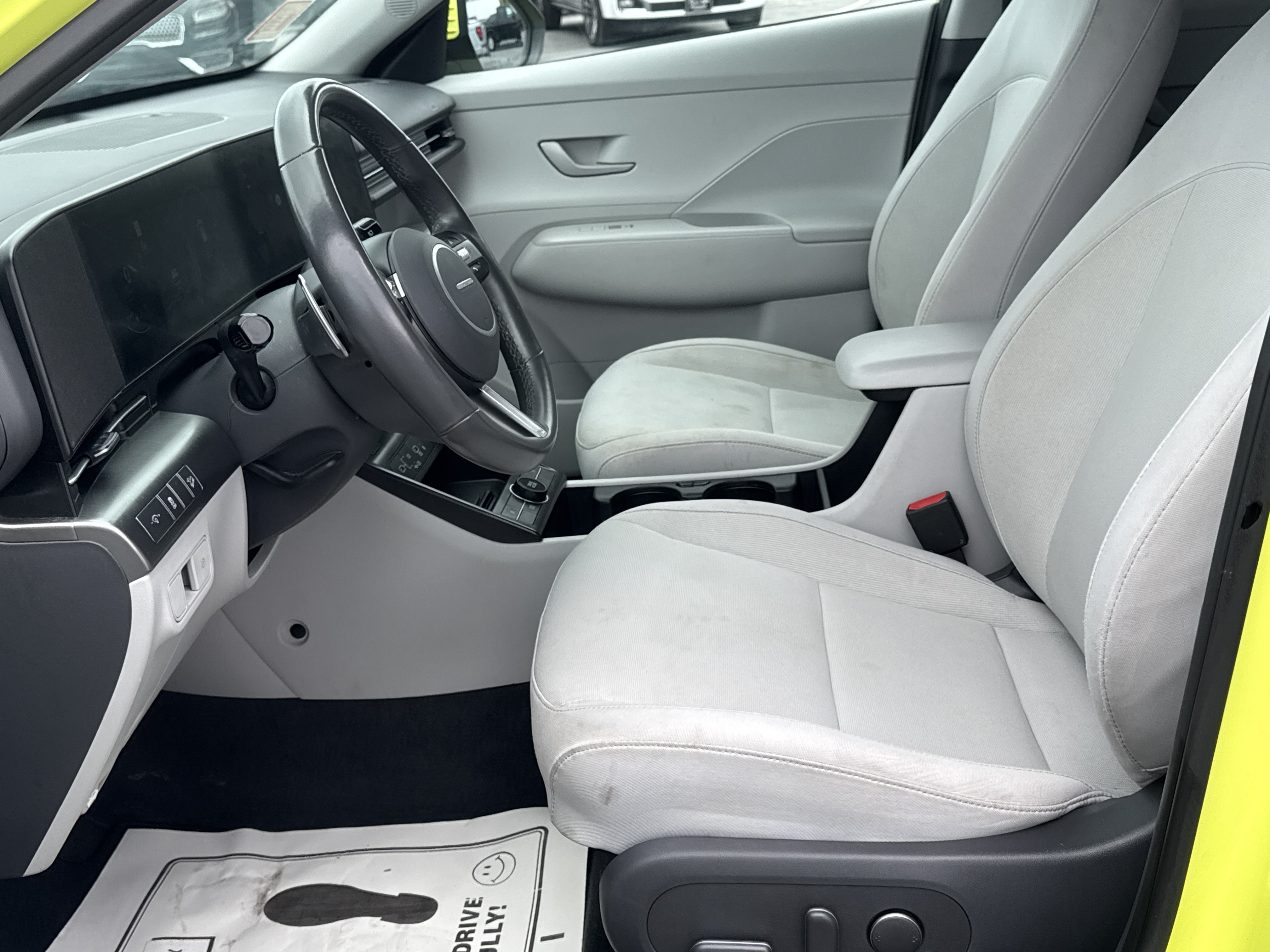 Used 2024 Hyundai Kona SEL w/ Convenience Package FWD image 12