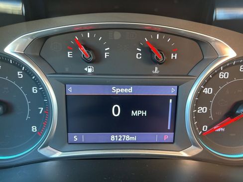 Used 2020 Chevrolet Traverse LT image 27