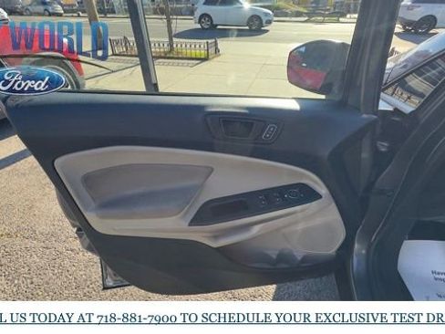 Used 2021 Ford EcoSport S image 8