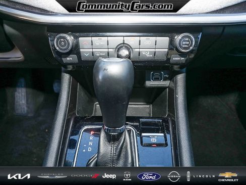 Used 2022 Jeep Compass Latitude image 18