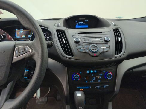 Used 2017 Ford Escape SE FWD image 17