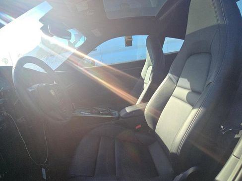 Used 2022 Porsche 911 Carrera image 5