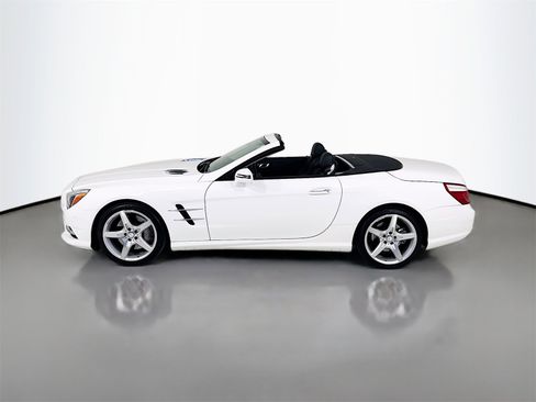 Used 2015 Mercedes-Benz SL 550 image 4