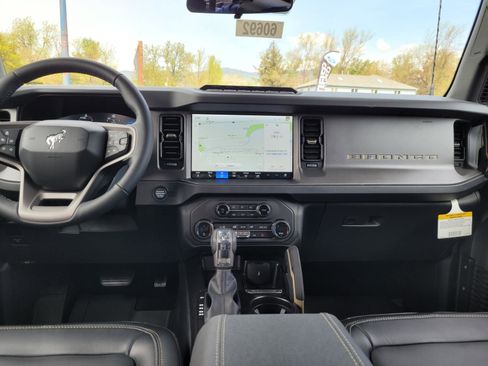 New 2026 Ford Bronco Badlands image 12