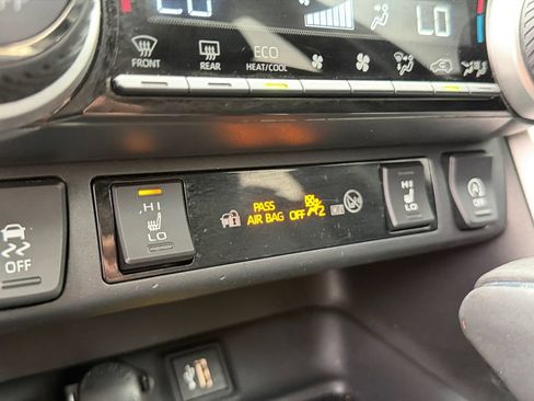 Used 2023 Toyota RAV4 XLE Premium AWD/4WD image 19