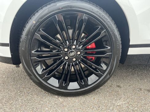 Used 2025 Land Rover Range Rover Velar Dynamic SE image 10