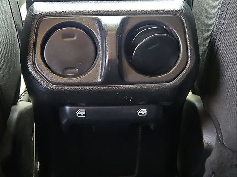 Used 2020 Jeep Wrangler Unlimited Sport S AWD/4WD image 14