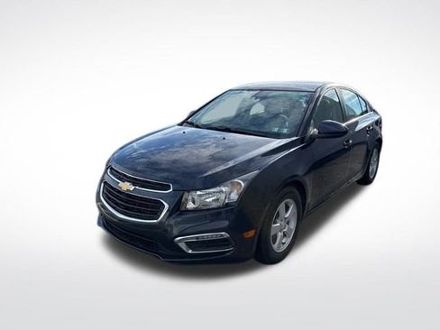 Used 2015 Chevrolet Cruze LT image 3
