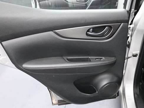 Used 2022 Nissan Rogue Sport S FWD image 21