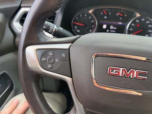 Certified 2023 GMC Acadia SLT image 23