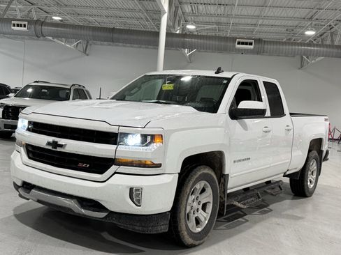 Used 2017 Chevrolet Silverado 1500 LT w/ All Star Edition image 11