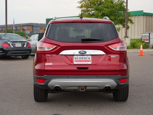 Used 2015 Ford Escape Titanium w/ Equipment Group 301A AWD/4WD image 4