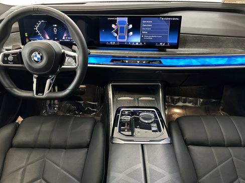 Certified 2023 BMW 760i xDrive image 16