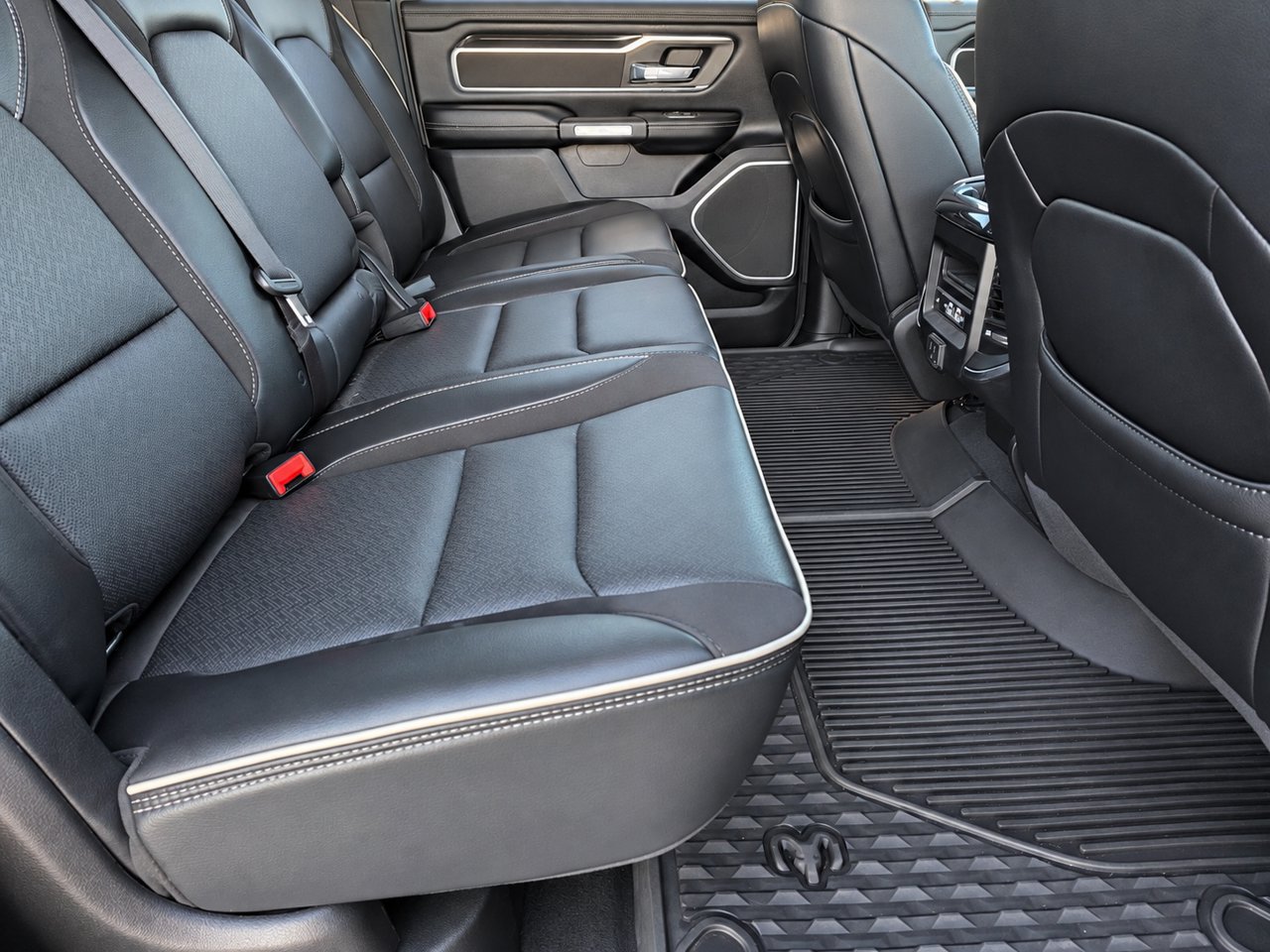 Used 2021 RAM 1500 Laramie w/ Night Edition AWD/4WD image 30