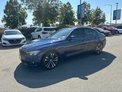 Used 2018 BMW 330i Sedan RWD image 5